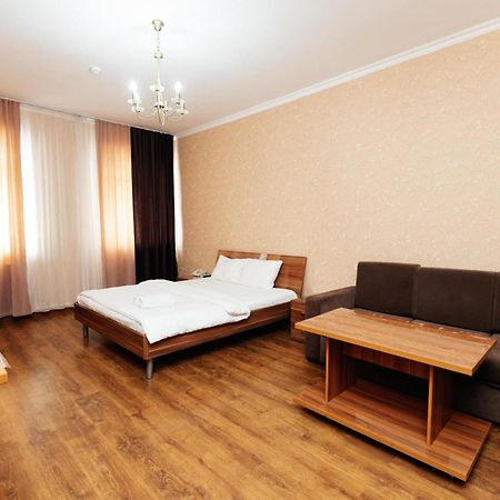 Alcazar Hotel Atiraw Buitenkant foto